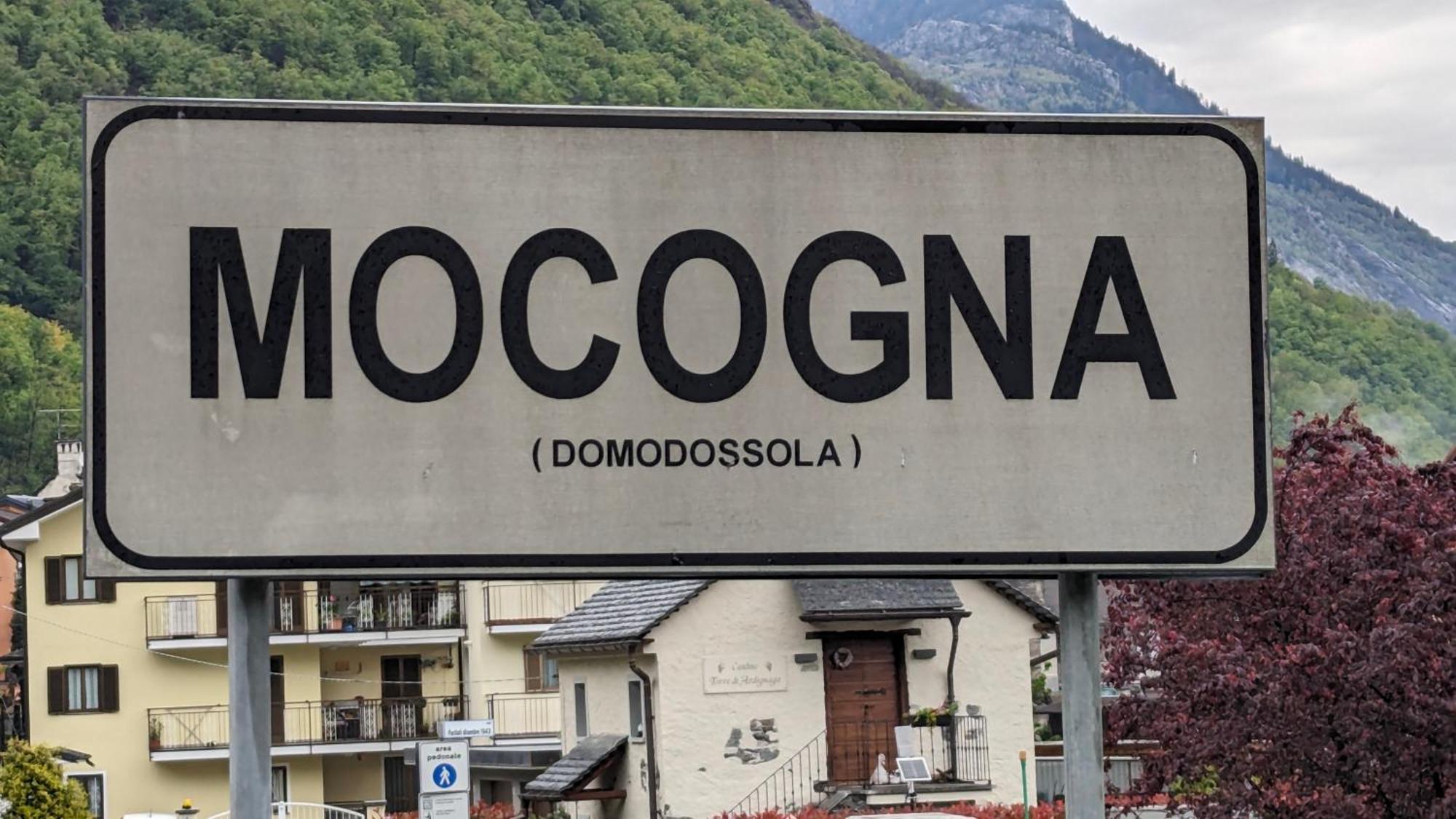 La Via Del Sale Accommodations Holidays Домодоссола Экстерьер фото